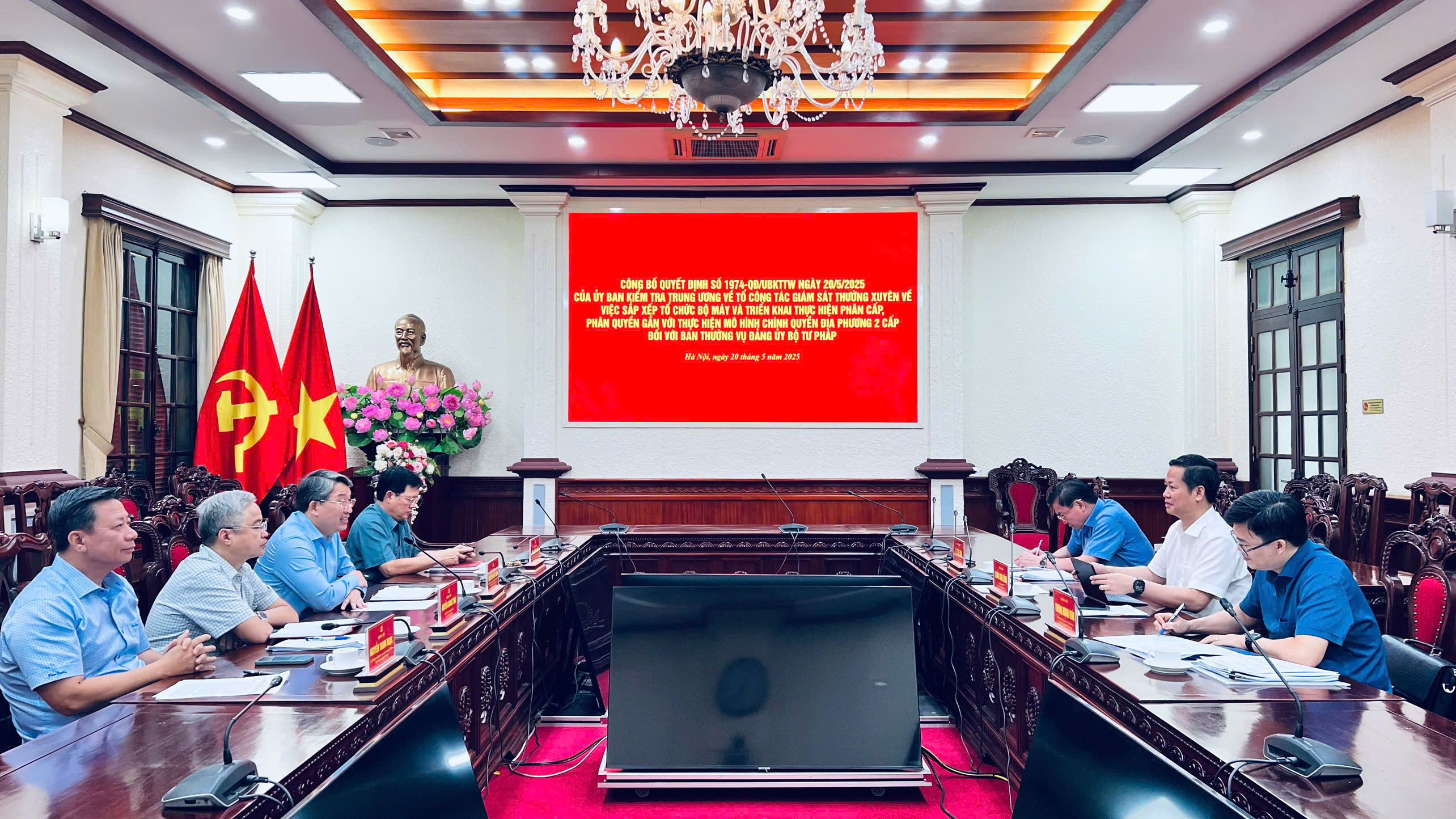 ​Bảo đảm tiến độ, nâng cao trách nhiệm chính trị trong thực hiện phân cấp, phân quyền